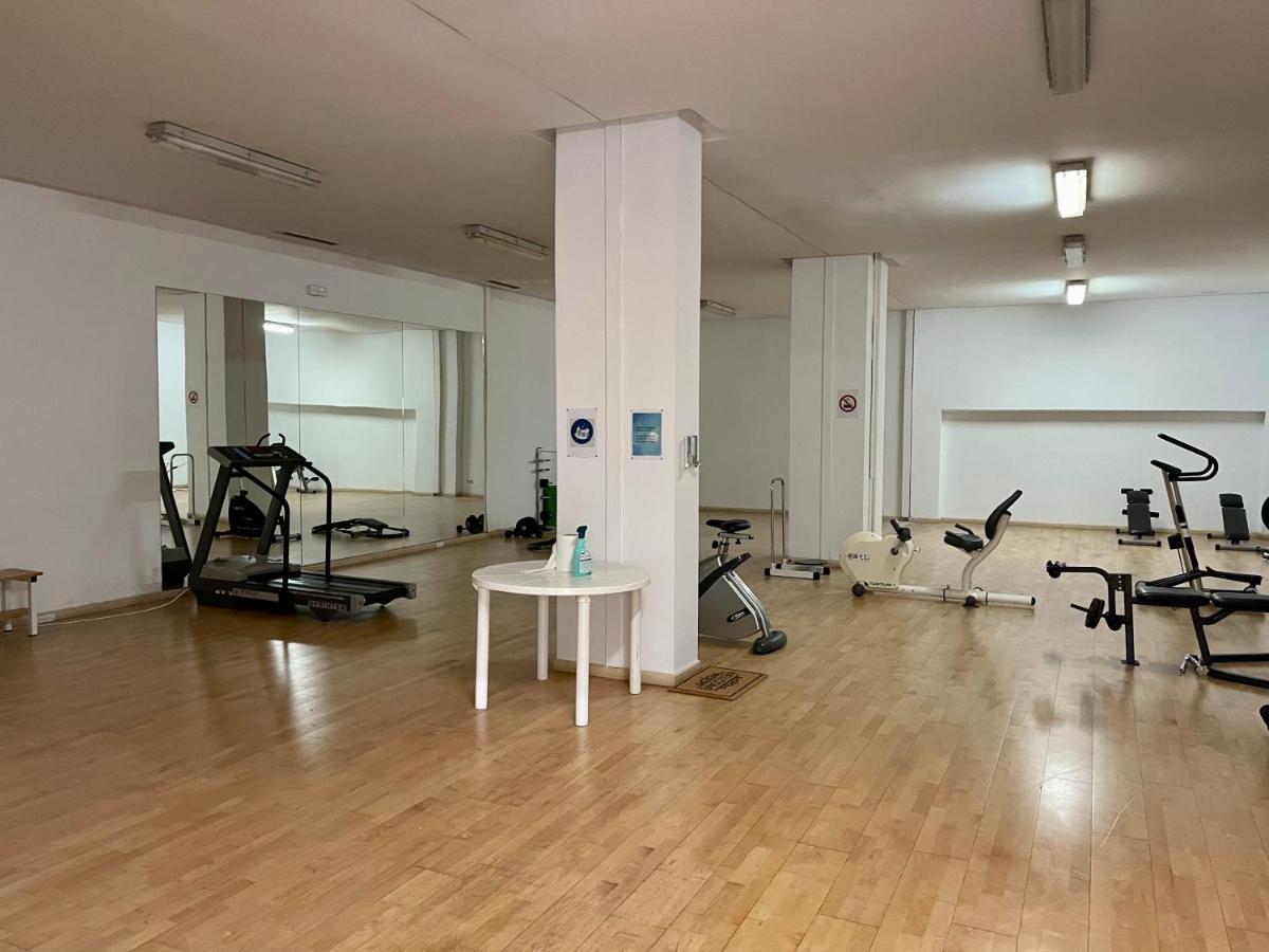 Puerto Banus Beach Moderno Apartamento Marbella Luaran gambar