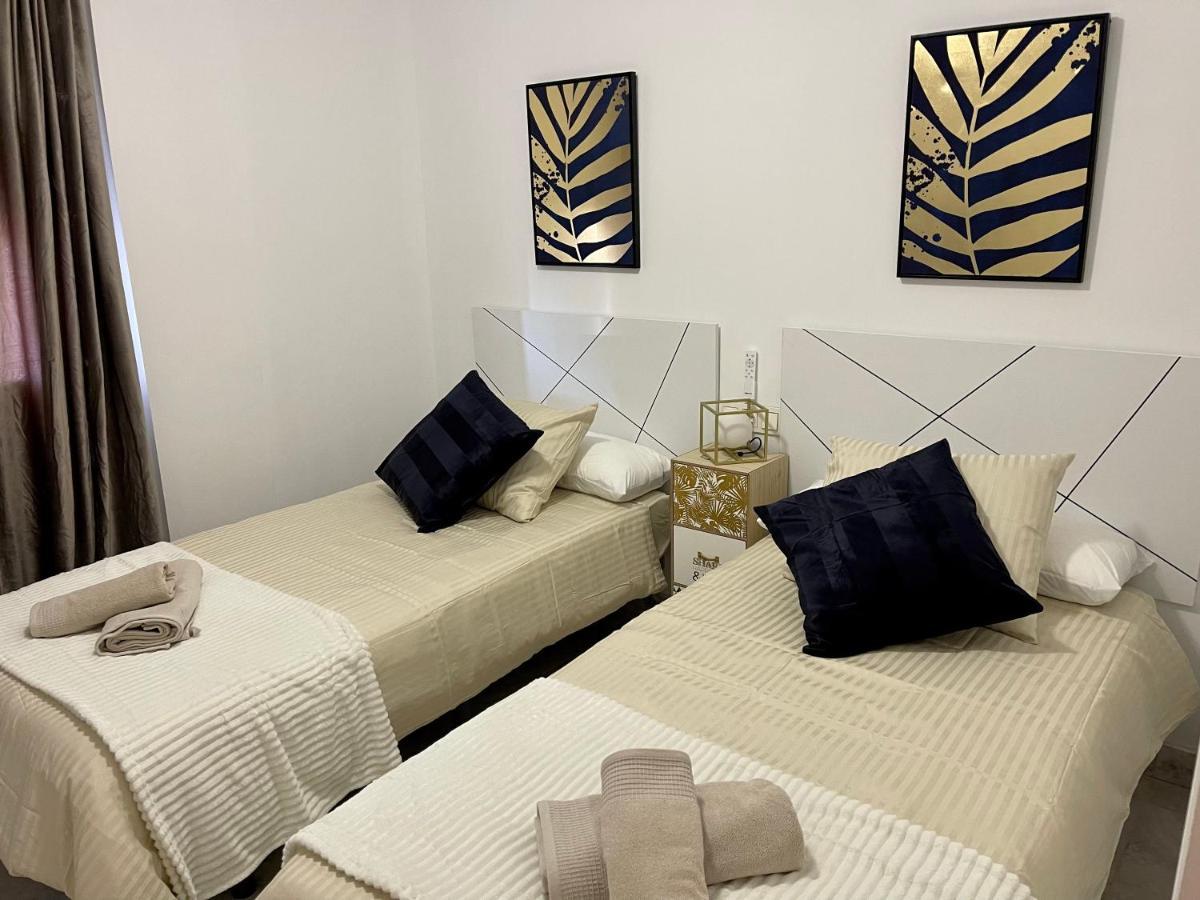Puerto Banus Beach Moderno Apartamento Marbella Luaran gambar